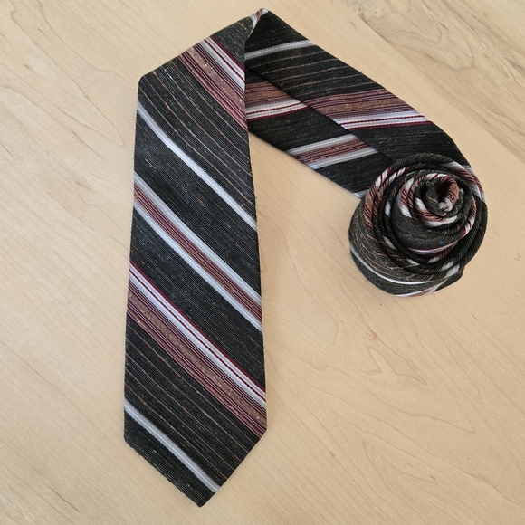 🇫🇷Dior Elegant Black and Red Striped Tie - Picture 4 of 6